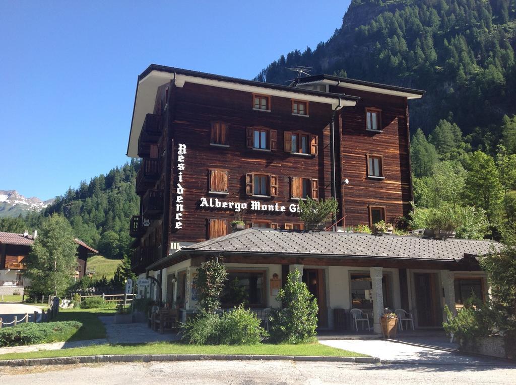 B&B Monte Giove Formazza Eksteriør bilde